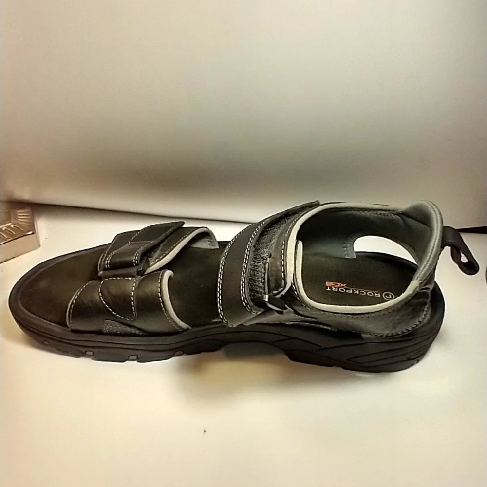 Rockport XCS Black Adjustable Sandals Men's sz 13M.